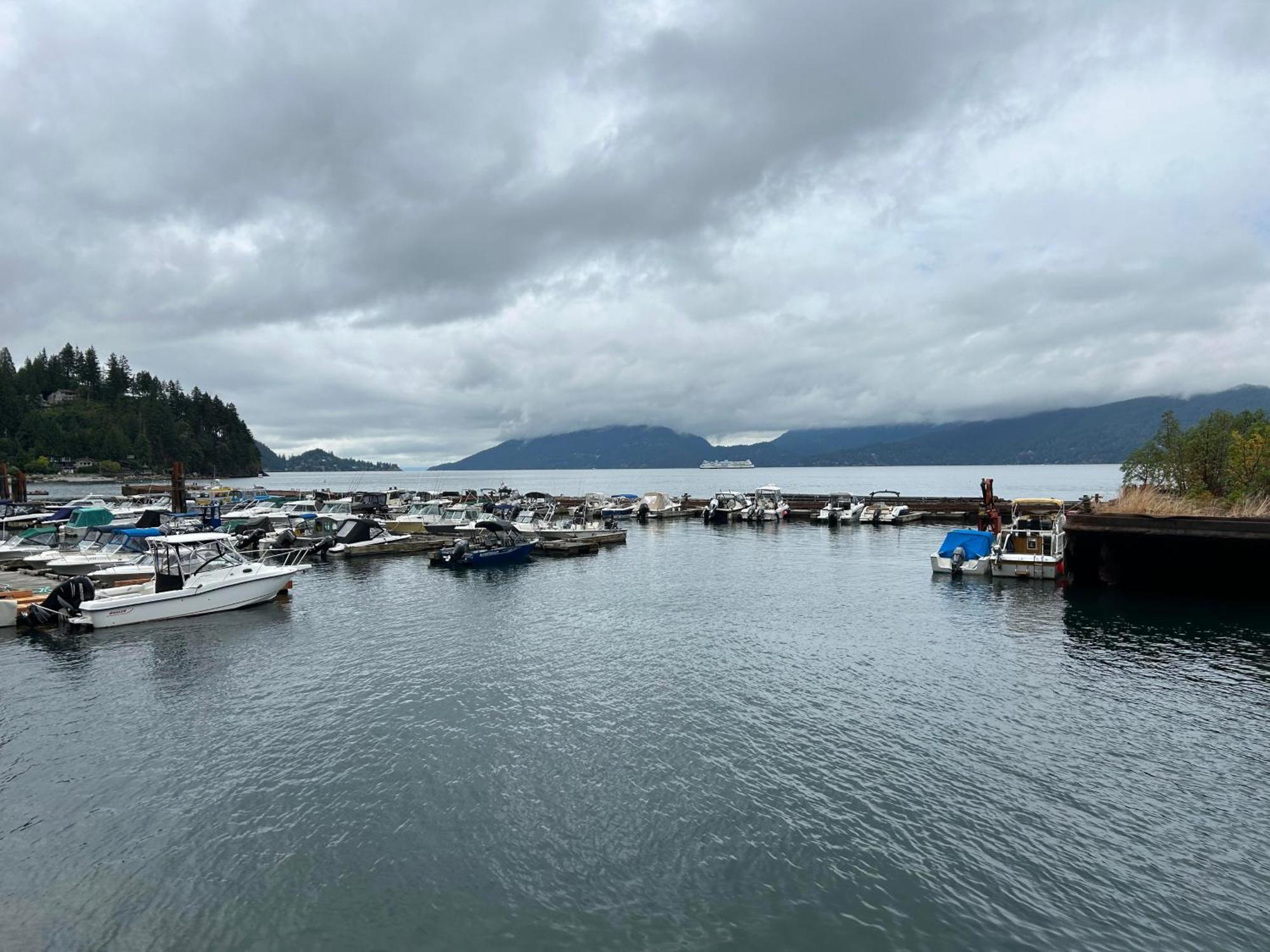 Waterfront Cottage With Superb Coastline Views West Vancouver Bagian luar foto